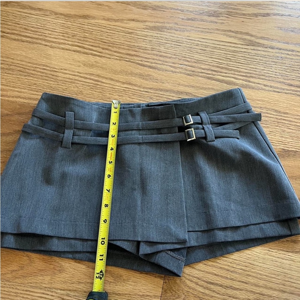 Lioness Deuce Grey Skort XS - Picture 6 of 7